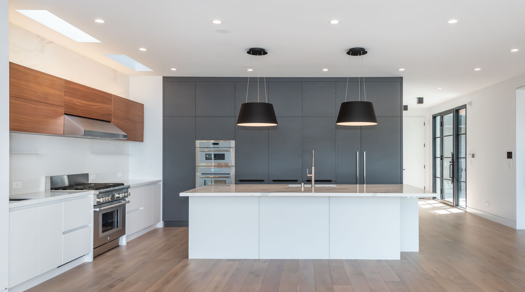 Countertops and small appliances: clear, store, repeat